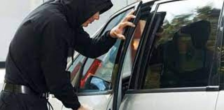 كشف غموض واقعة سرقة سيارة بالمعادي