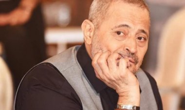 بالصور.. جورج وسوف يثير الجدل بعكاز ووزن زائد في حفله بجدة