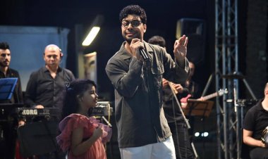 بالصور.. أحمد جمال يحيي احتفالات ذكرى ثورة 30 يونيو بالشيخ زايد