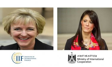 التعاون الدولي تبحث مع  المدير التنفيذي لمعهد التمويل الدولي تعزيز التعاون المشترك بشأن قمة المناخ COP27