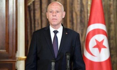 الرئيس التونسي يوجه بضرورة إيجاد حلول فورية لوضع المواطنين العالقين بالخارج