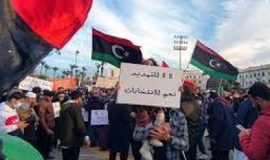 المتظاهرون يعلنون العصيان المدني في ليبيا.. والجيش: لن نخذل الشعب