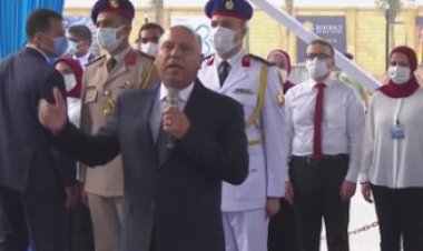 وزير النقل: القطار الكهربائي الجديد يشمل 19 محطة ويستقبل مليون راكب يوميا