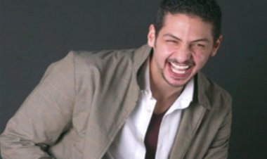 في ذكرى ميلاده.. محطات من حياة الراحل عمرو سمير