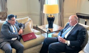 سامح شكري يبحث مع وزير بريطاني زيادة استثمارات المملكة المتحدة في مصر