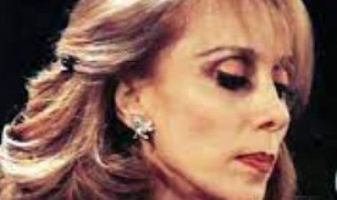 ريما الرحباني تنشر مقطع  نادر  لوالدتها فيروز.. فيديو