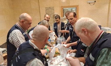 الصحة توزع حقائب بها مطويات إرشادية وأدوية على الحجاج قبل التواجد بالأراضي المقدسة