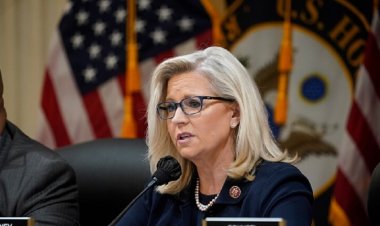 ليز تشينى: لا استبعد الترشح بالانتخابات الرئاسية الأمريكية لحماية البلاد من ترامب