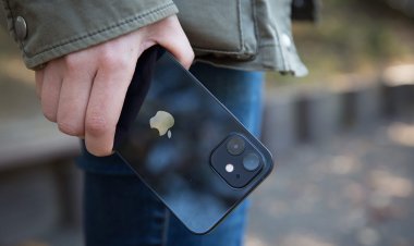 القبض على موظف بأحد النيابات اختلس iphone13 من أحراز قضية لبيعه