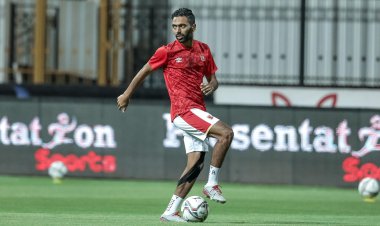 الشوط الأول.. الأهلي يتقدم على أوكلاند بهدف "الشحات"