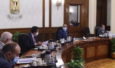 رئيس الوزراء يتابع الموقف التنفيذي لمشروع التأمين الصحي الشامل