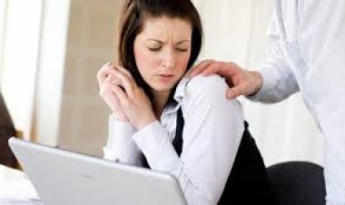 بعد تحرشه بزوجته.. عامل يأكل أذن جاره ويمزق جسد نجله