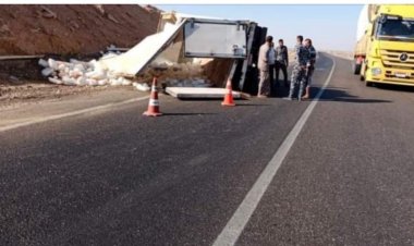 مصرع وإصابة 5 أشخاص في تصادم سياراتين أعلى الطريق الإقليمي بحلوان