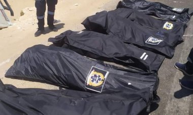 التفاصيل الكاملة لمصرع طبيب وزوجته وأبنائه الثلاثة بالطريق الصحراوي.. صور