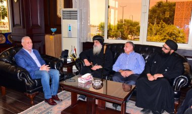 أسقف عام الأقباط الأرثوذكس بالأقصر يهنئ المحافظ بحلول عيد الأضحى المبارك