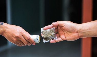 مصرع عجوز بعد اعتراضها على بيع نجلها للمخدرات بشبرا الخيمة