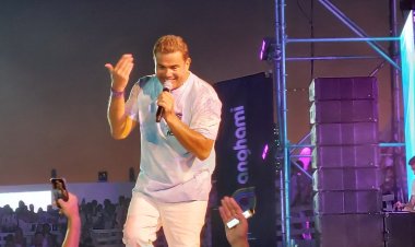 بالصور.. عمرو دياب يشعل أجواء العلمين في العيد