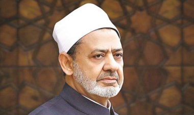 شيخ الأزهر يوجه بصرف مبالغ مالية عاجلة لأسر ضحايا ومصابي حافلة ترعة السلام