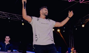 حمادة هلال يتألق في حفل كامل العدد بالساحل الشمالي.. صور