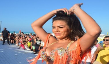 صور | لورديانا تتألق بـ«الرقص الشرقي» في الساحل الشمالي