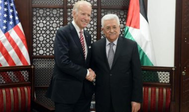 بايدن للرئيس الفلسطيني: مطالبكم تحتاج للمسيح