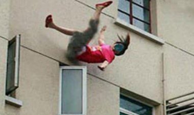 مصرع طالبة بكلية التربية سقطت من شرفة منزلها بشبرا الخيمة