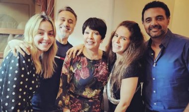 دنيا عبد العزيز وعمرو ياسين يحتفلان بـ«الحفيد» مع لوسي