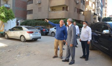 محافظ القليوبية يشرف على إزالة طابقين مخالفين بأحد العقارات