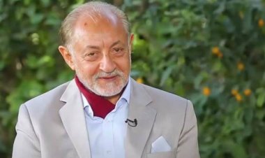 عبد العزيز مخيون لـ"«لعاصمة»: السوشيال ميديا مضيعة للوقت.. والهجوم على الفنانين ضد الأدب والشرع