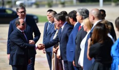 السيسي يصل إلى جامعة بلجراد تمهيدا لمنحه الدكتوراه الفخرية