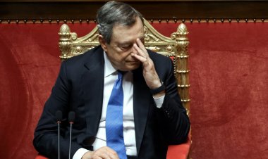 رئيس وزراء إيطاليا يقدم استقالة حكومته إلى سيرجيو ماتاريلا