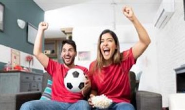 قبل ساعات من المواجهة المرتقبة بين الأهلي والزمالك.. نصائح علشان جوزك يتفرج على الماتش في البيت