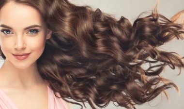 بزيوت طبيعية.. طرق تطويل الشعر ومنحه النعومة واللمعان