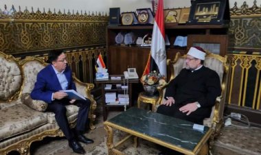 وزير الأوقاف يستقبل سفير كازاخستان بالقاهرة لبحث التعاون المشترك 