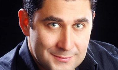 حريق يلتهم منزل الفنان أحمد شاكر عبد اللطيف