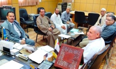 رئيس الإدارة المركزية لشئون المديريات يتابع توزيع الأسمدة وكارت الفلاح بزراعة البحيرة