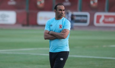 العمل بروح الأهلي.. تفاصيل اجتماع سيد عبد الحفيظ مع اللاعبين