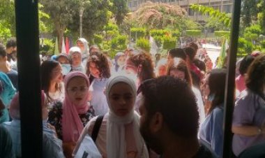 اليوم.. توافد العشرات من طلاب الثانوية العامة لأداء اختبار القدرات