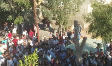 أهالي الشوكة يشيعون جثمان عروس توفيت عقب فرحها بـ3 أيام