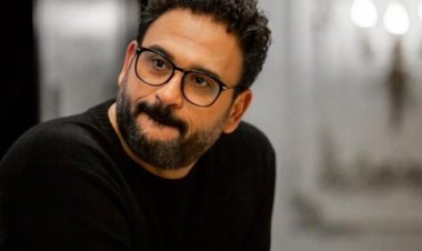 بعد اتهامه بالسرقة.. أكرم حسني يرد بالأدلة والمستندات على الهواء