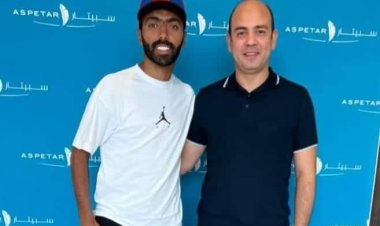 طبيب الأهلي: فحوصات طبية لـ الشحات بعد وصوله إلى الدوحة