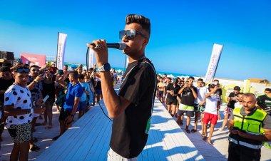 عصام صاصا يشعل وايت بيتش مارينا بحفله.. صور