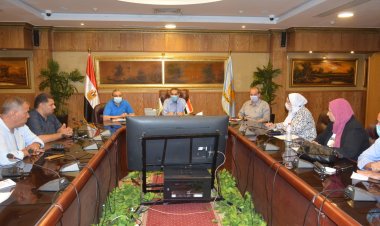 محافظ الغربية يعقد اجتماع مع رؤساء المدن لمناقشة ملفات متعددة