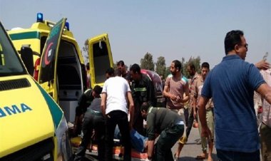 مصرع زوجين واطفالهم الـ3 في حادث مروري بدمياط