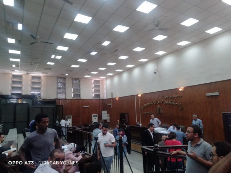 الصور الأولى من داخل جلسة محاكمة منفذ «جريمة الريف الأوروبي»