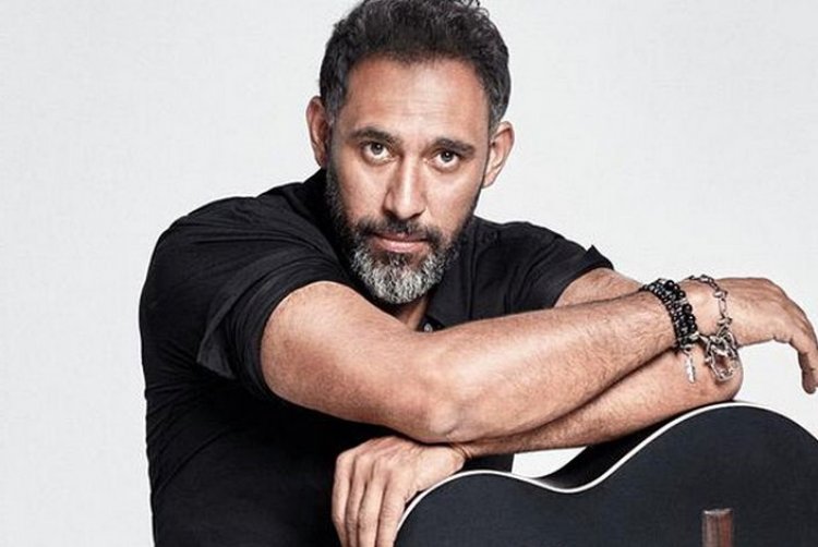 شاهد.. عمرو مصطفى يطرح أغنيته الجديدة «إلا أنا»