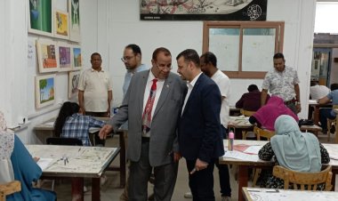 نائب رئيس جامعة الأقصر يتفقد استعدادات كلية الطب لاستقبال العام الدراسي