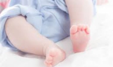 أب وزوجته ينهيان حياة طفلتهما الرضيعة