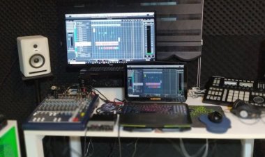 أمن الجيزة يداهم أستوديو تسجيل صوتي ملك مطرب شعبي شهير بالعمرانية