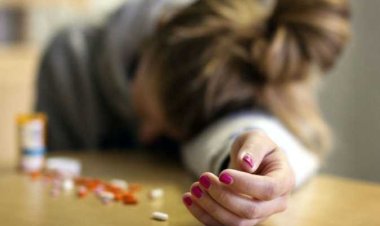 مأساة في أكتوبر.. فتاة تنهي حياتها لرفضها الزواج ووفاة والدها حزنا عليها